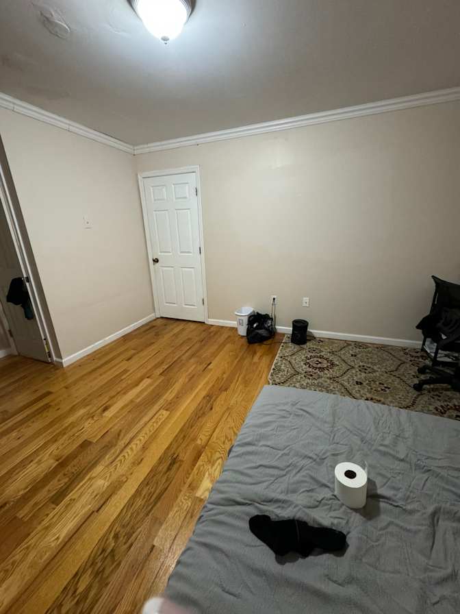 Jen's room