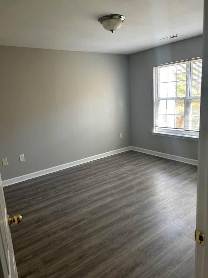 Alcove Rooms's room