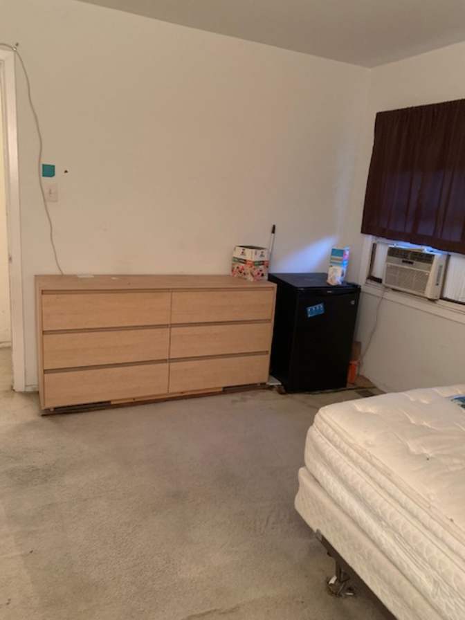 Louis's room
