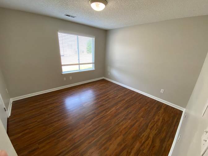 Alcove Rooms's room