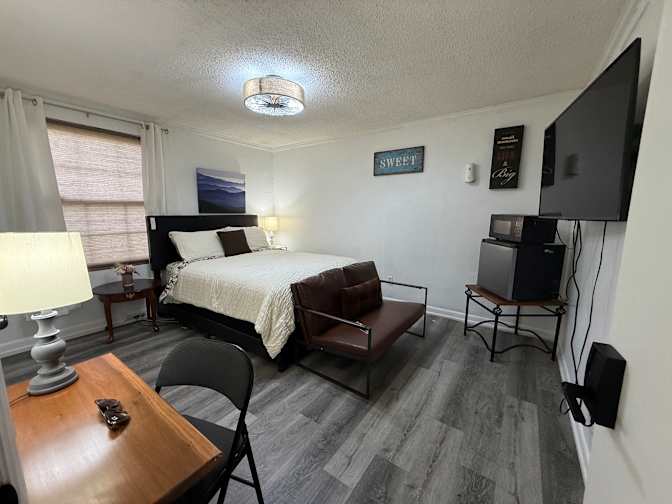 Ellen's room
