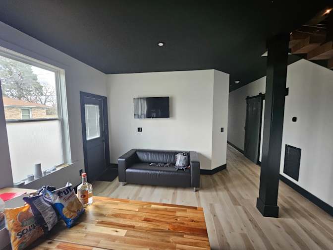 PIE Rentals's room