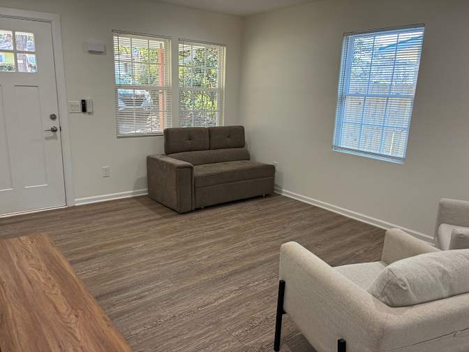 Alcove Rooms's room