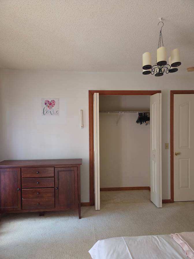 Kim C Maddox's room