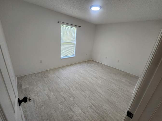 Fernando's room