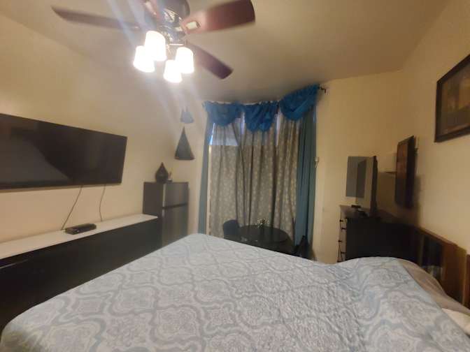 Jason Bryan, Realtor's room