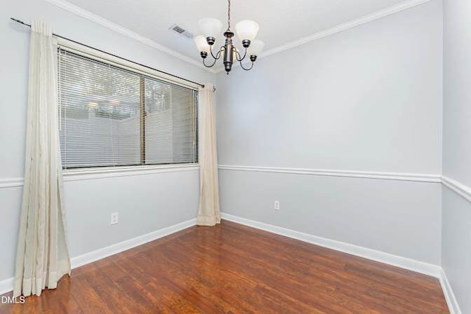 Alcove Rooms's room