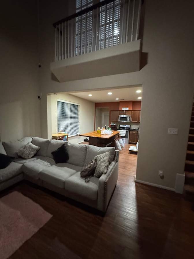 Bobby J Smith's room
