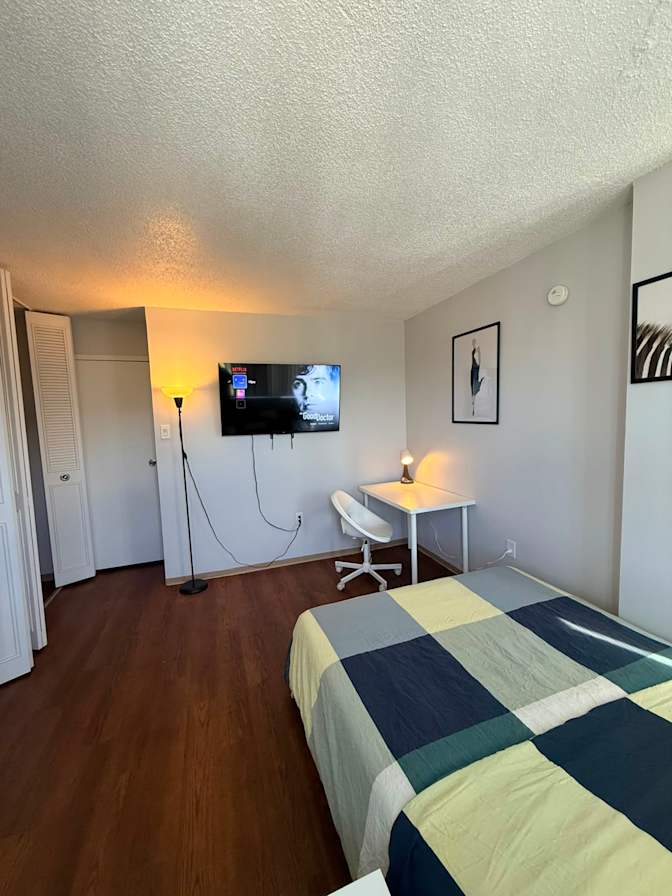 Leo's room
