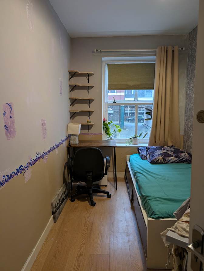 Mia's room