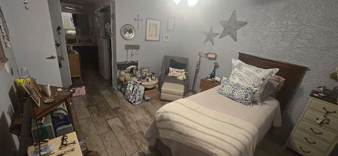 Ken Hooker's room
