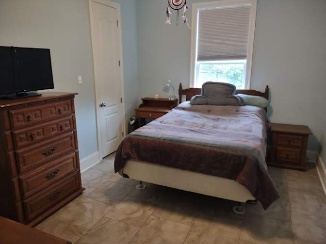 Manuel's room