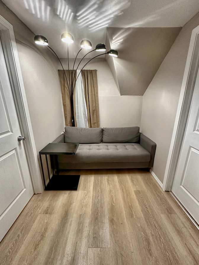 Nate Hurwitz's room