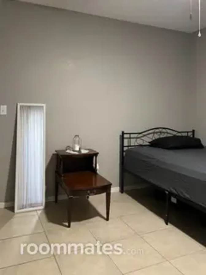 Travis's room