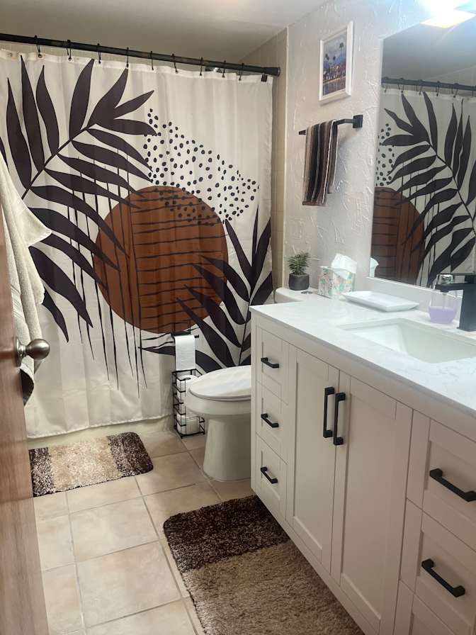 Amy B Amodeo's room