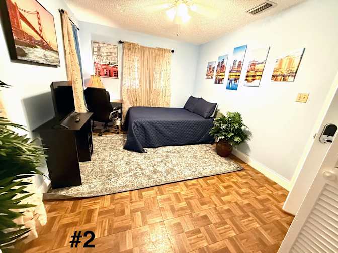 Shawn Harris's room