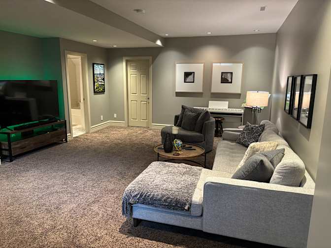 Jay's room
