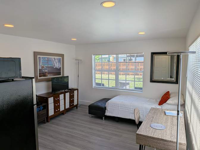 Javier's room