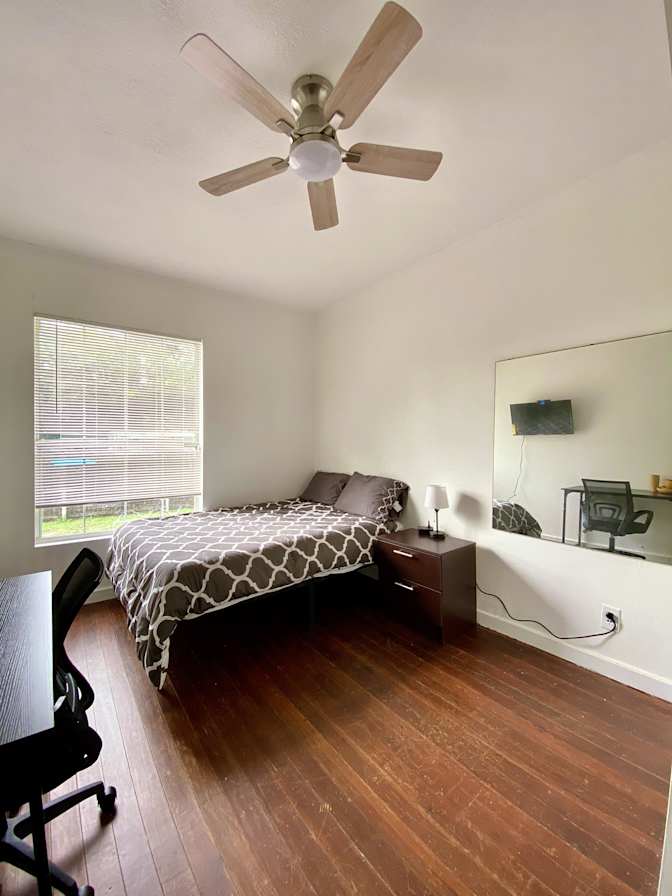 PadSplit's room