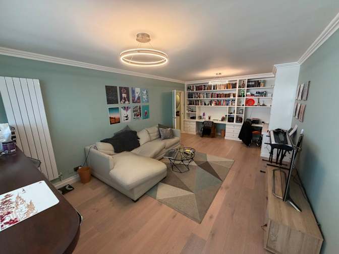 Felix's room