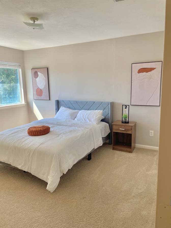 Noeline's room