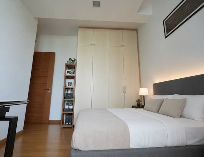 Ken's room