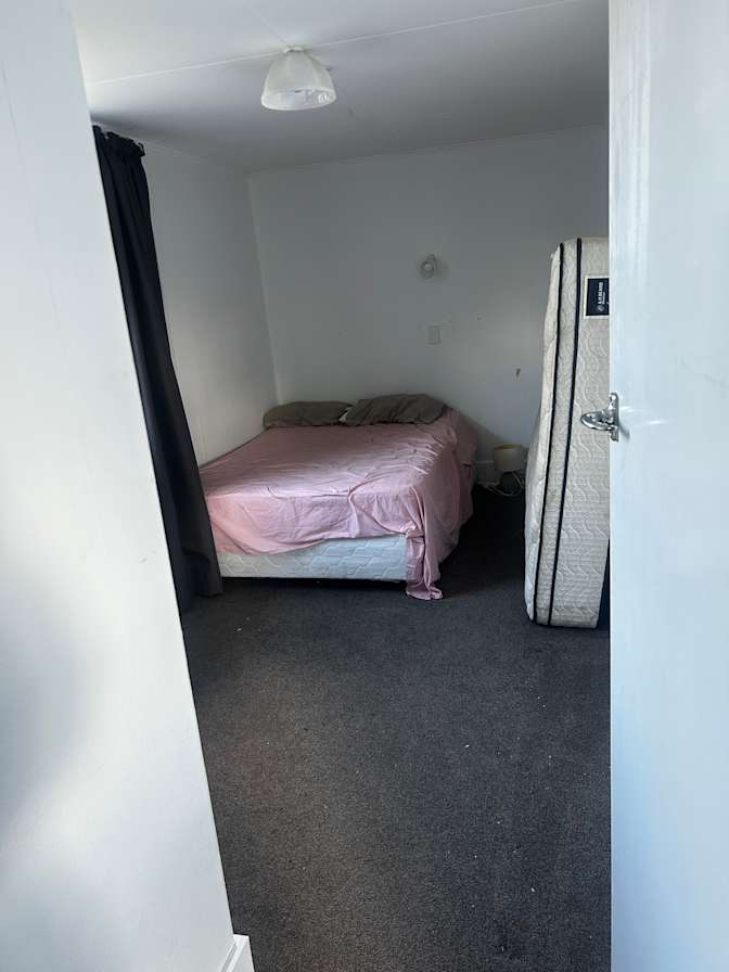 Dayna's room
