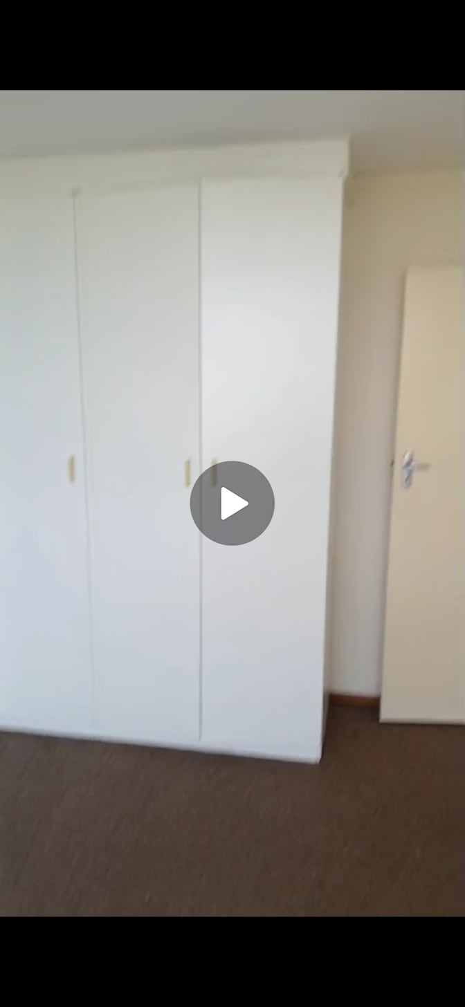 SIFUNDO KHESWA's room