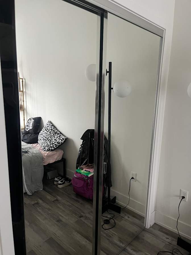Benet's room