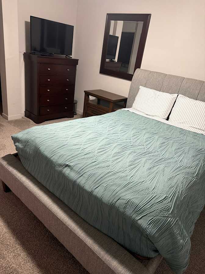 Farhad Atighi's room