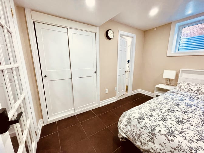 Jo's room