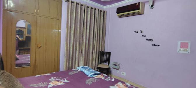 Geetanjali's room