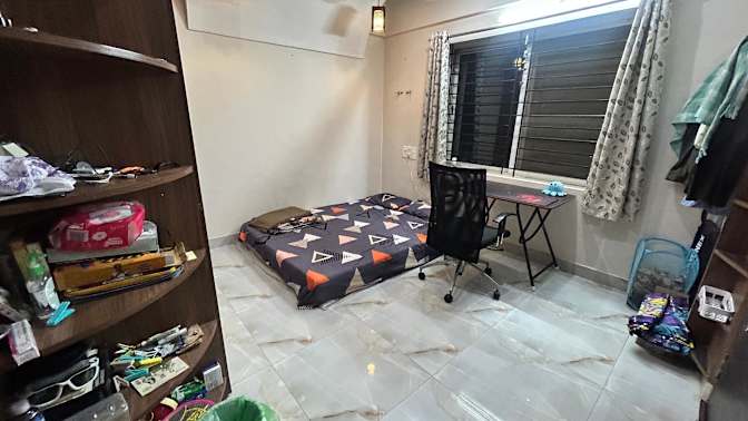 Neeraj's room