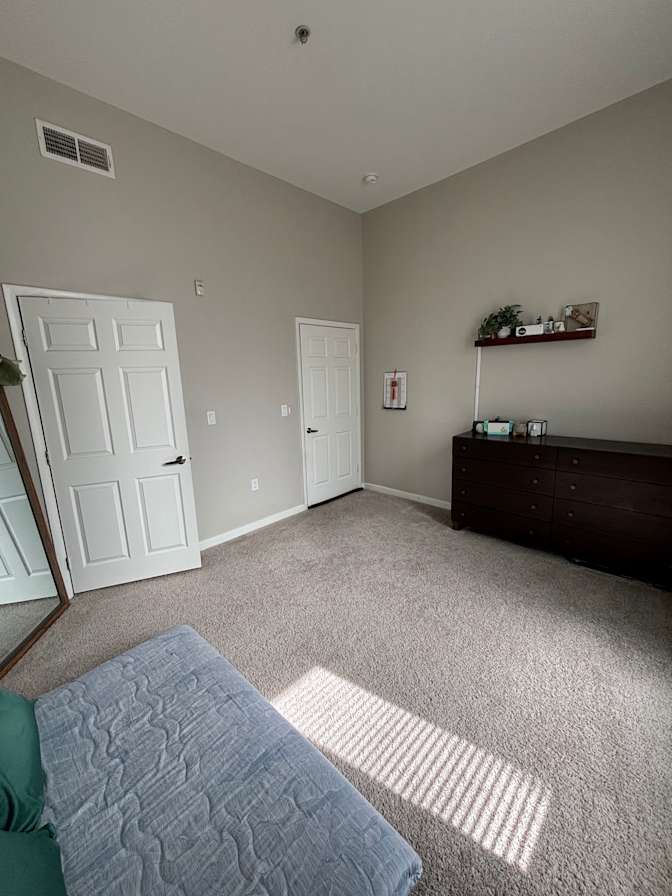 Rayvin's room