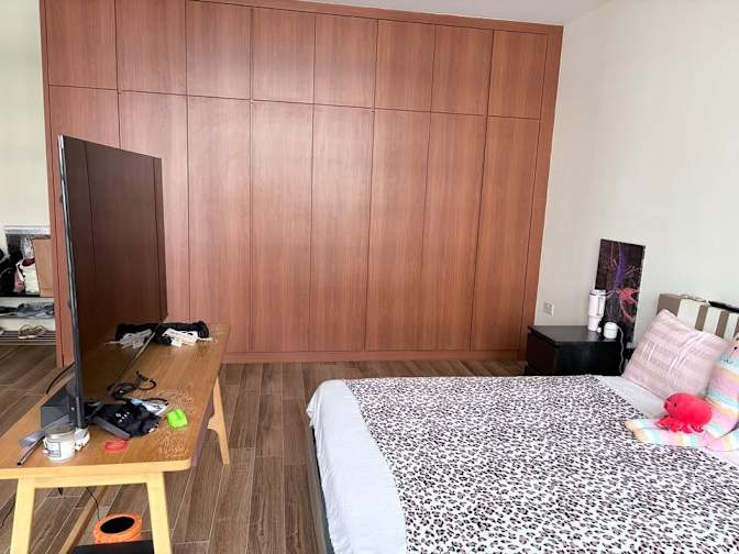 Alexis's room