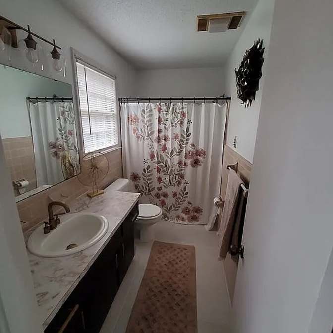 Teshia Salters's room