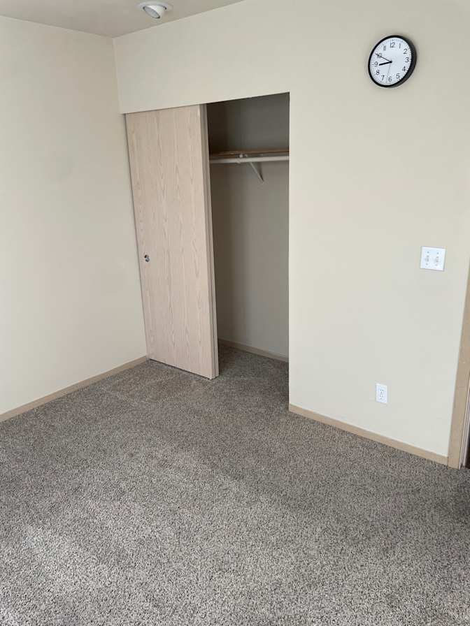 Jon's room