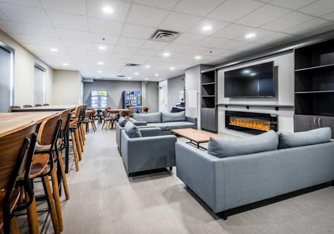 Clinton Ufomba's room