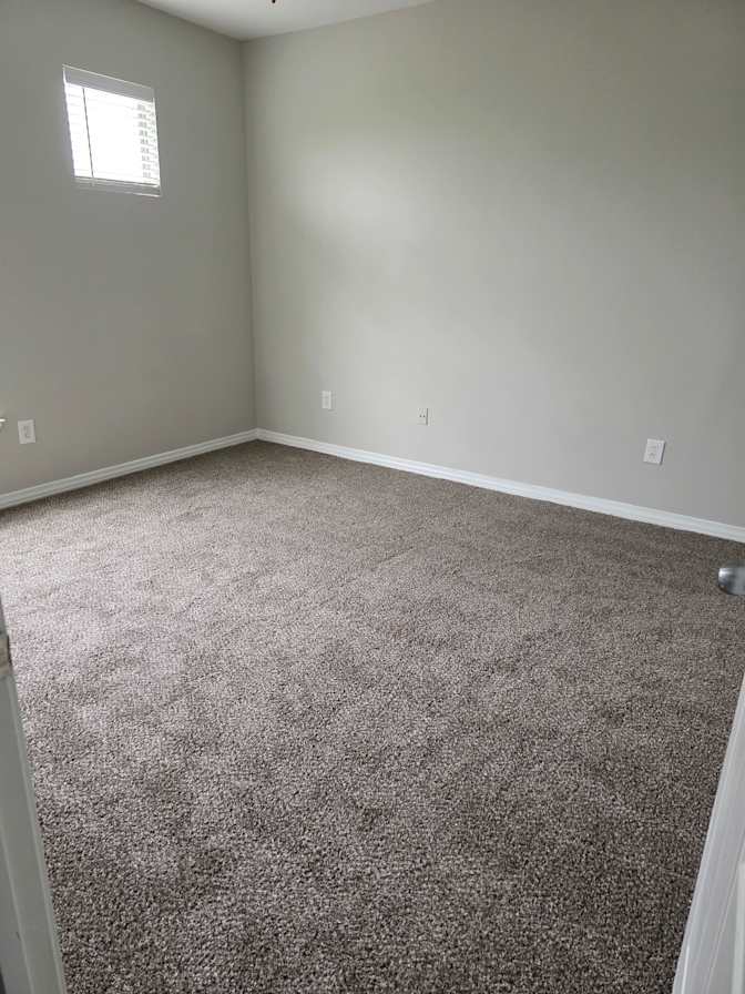 Tuprena's room