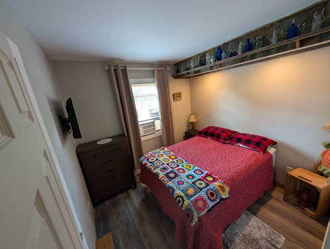 Sandy's room