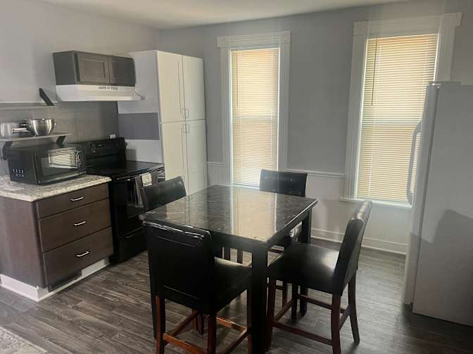 RL Homes's room
