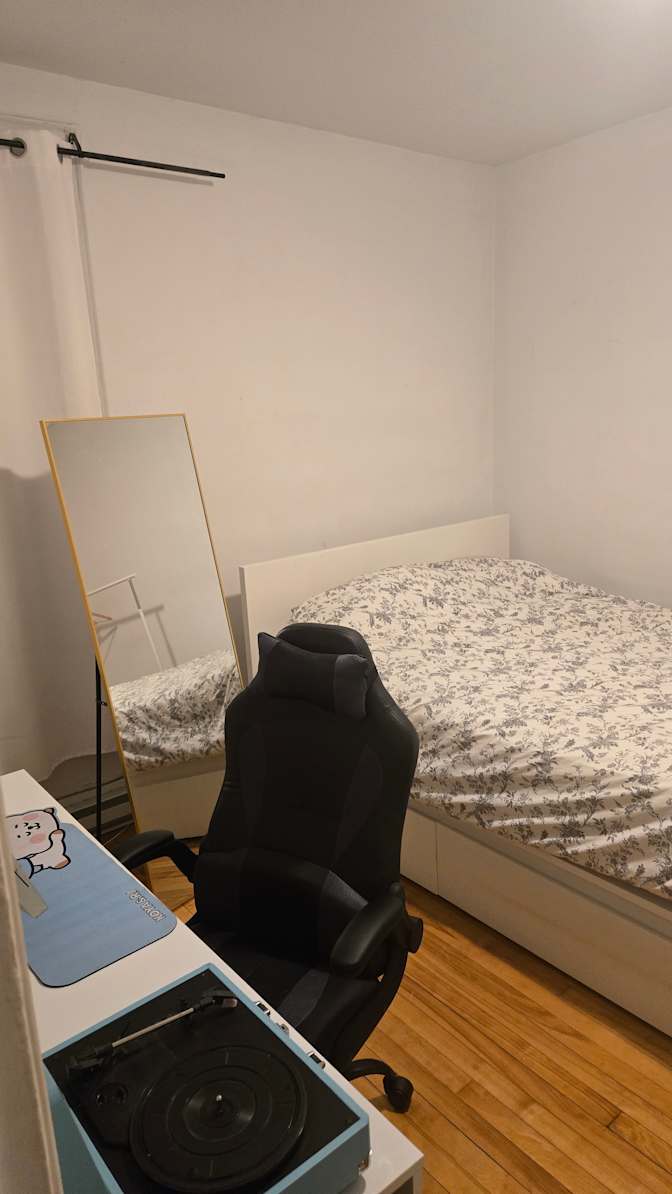 Sharina's room