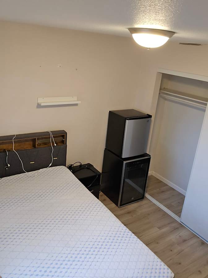 Denis's room