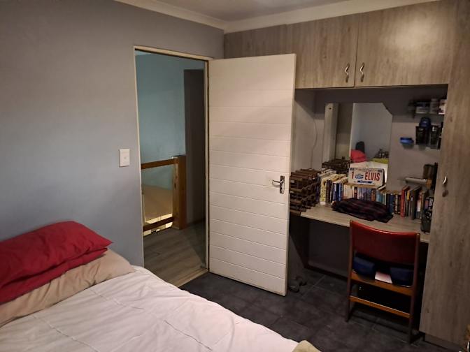 Reitz's room