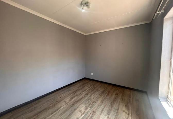 Thobile's room