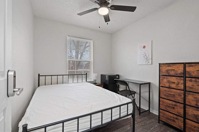 PadSplit's room