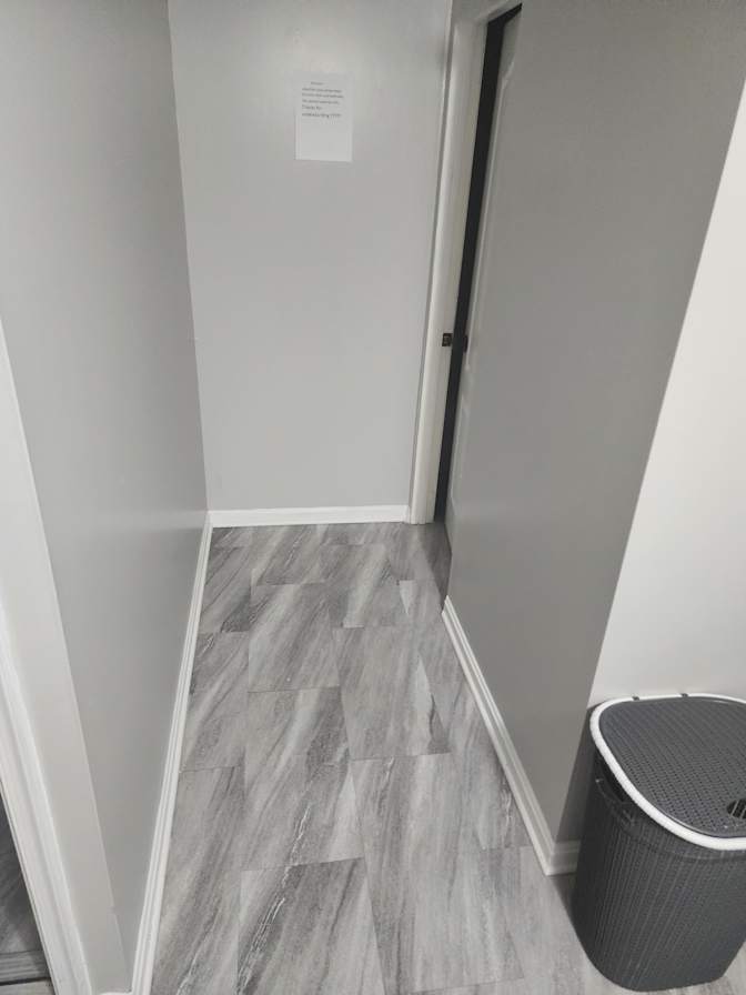 GUY ODODI's room