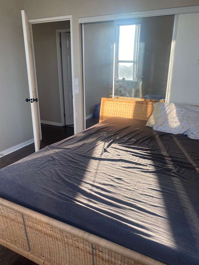 tom's room