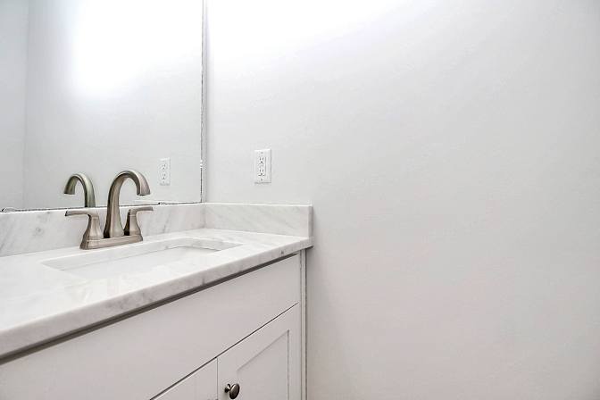 Alcove Rooms's room