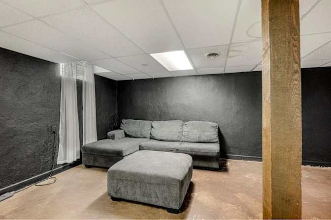 Laura's room